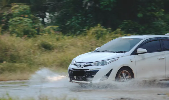 Toyota Aqua 2014 S Grade - Pearl White