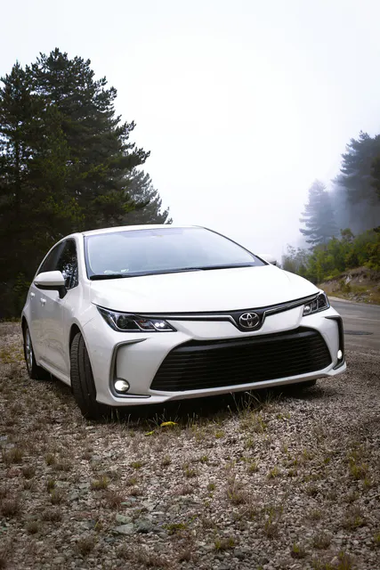 Toyota Axio 2014 හයිබ්‍රිඩ් - හොඳ තත්ත්වයේ